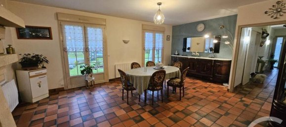 Casa de 4 dormitorios en Royon, France No. 51585 12