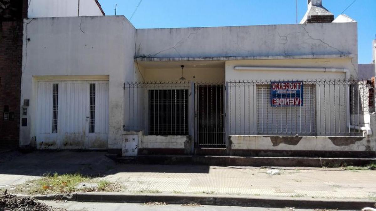 2 bedrooms House in Bermudez, Argentina No. 61491