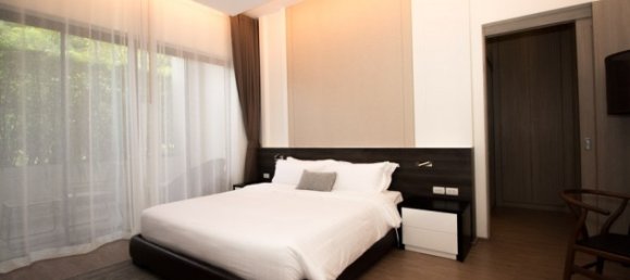 Villa de 4 dormitorios en Kathu, Thailand No. 12405 6