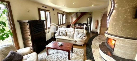 4 bedrooms House in Boran-sur-Oise, France No. 306345 9