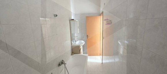 Apartamento de 2 dormitorios en Molfetta, Italy No. 11299 7