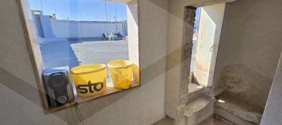 Apartamento de 2 dormitorios en Molfetta, Italy No. 11299 26