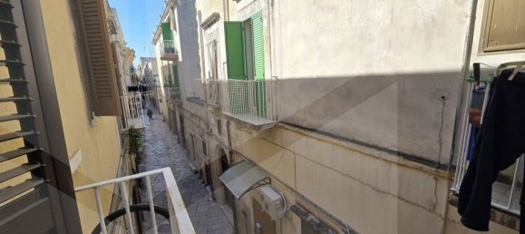 Apartamento de 2 dormitorios en Molfetta, Italy No. 11299 12