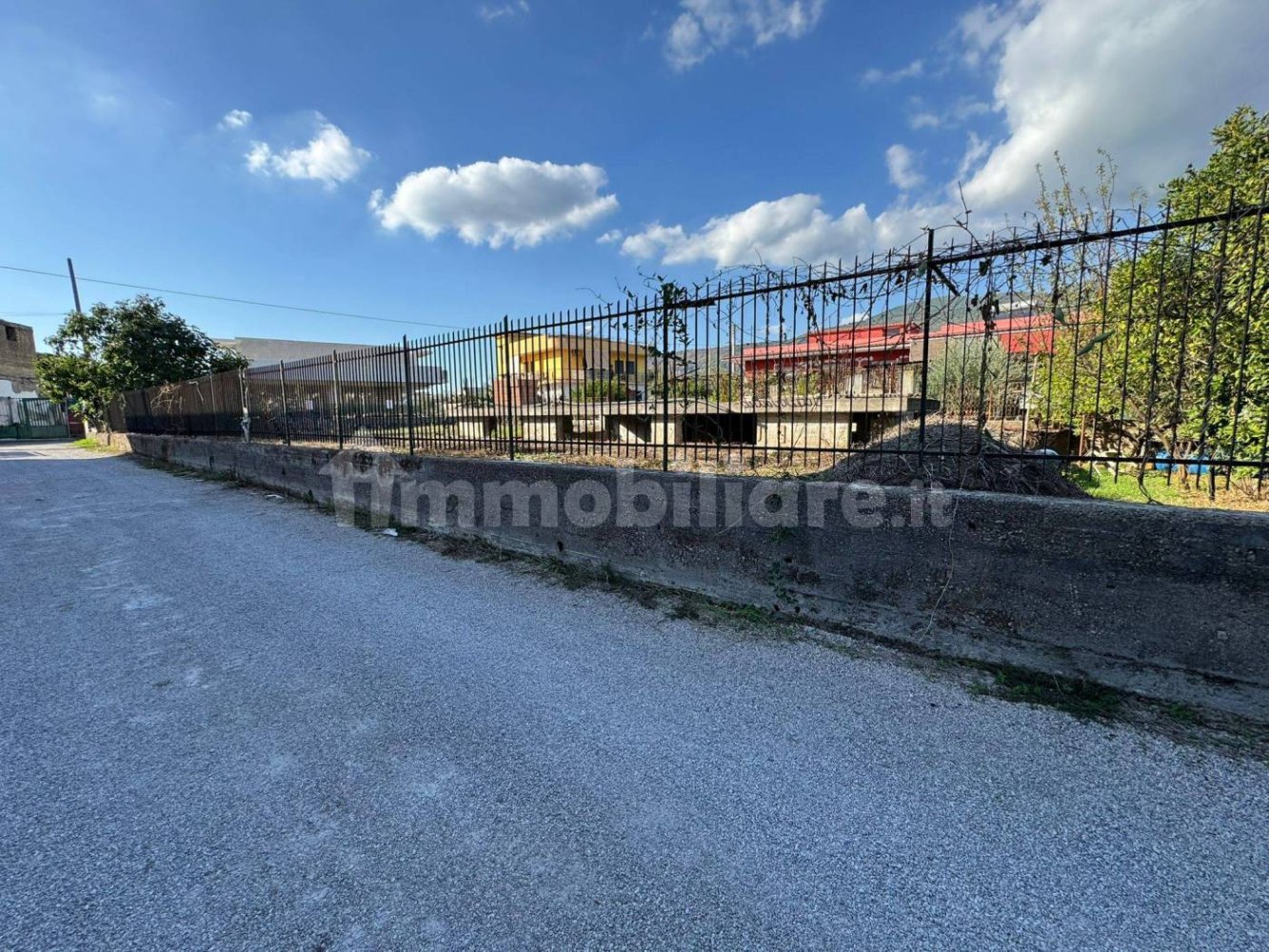 723m² Land in Striano, Italy No. 368659