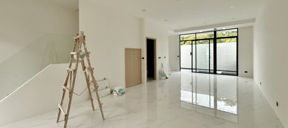 Vivenda T4 em Pattaya, Thailand N.º 74996 16