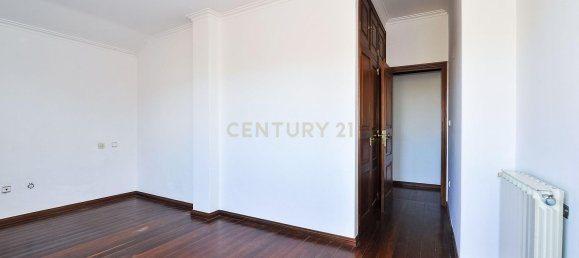 3 bedrooms Penthouse in Cascais, Portugal No. 123542 20