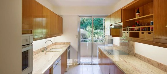 4 bedrooms Apartment in Nice, France No. 291808 5