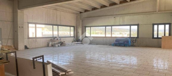 1-salle Bureau à Rende, Italy No. 167396 10