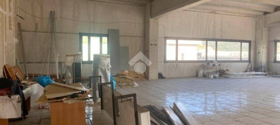 1-salle Bureau à Rende, Italy No. 167396 15