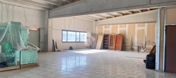 1-salle Bureau à Rende, Italy No. 167396 7