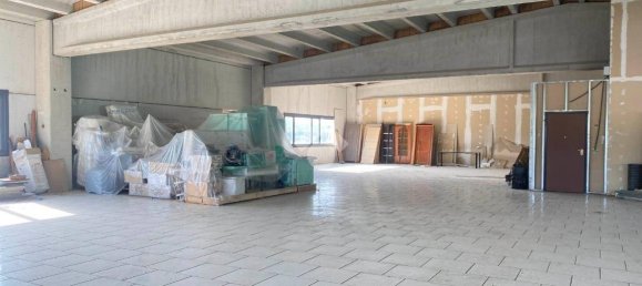 1-salle Bureau à Rende, Italy No. 167396 9