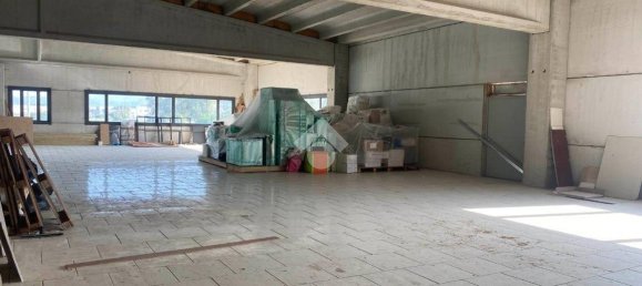 1-salle Bureau à Rende, Italy No. 167396 3