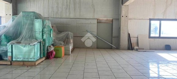 1-salle Bureau à Rende, Italy No. 167396 18