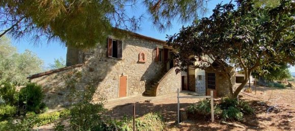 4 bedrooms House in Campagnatico, Italy No. 302701 4