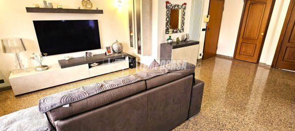 Apartamento de 2 dormitorios en Collegno, Italy No. 150069 20