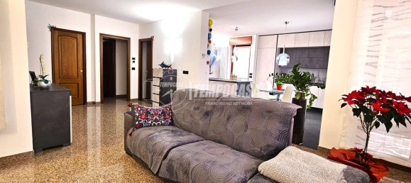 Apartamento de 2 dormitorios en Collegno, Italy No. 150069 34