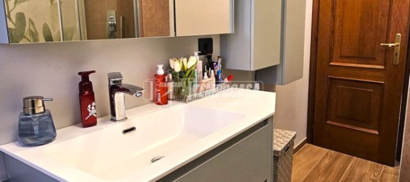 Apartamento de 2 dormitorios en Collegno, Italy No. 150069 23