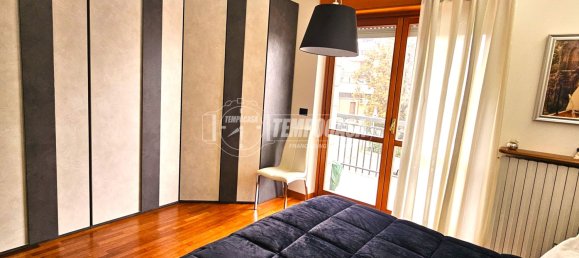 Apartamento de 2 dormitorios en Collegno, Italy No. 150069 3