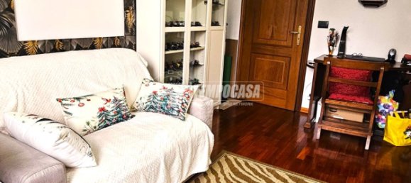 Apartamento de 2 dormitorios en Collegno, Italy No. 150069 4
