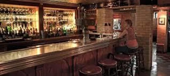 100m² Commercial property in Lucca, Italy No. 25657 3