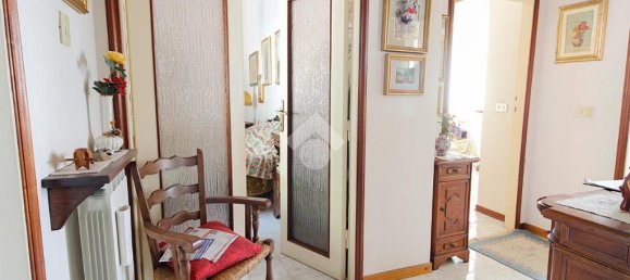 2 bedrooms Apartment in Livorno, Italy No. 293724 3