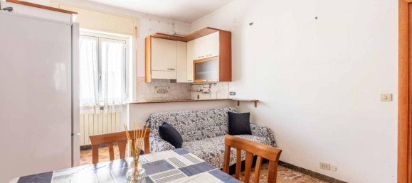 3 rooms Apartment in Rome, Italy No. 36688 14