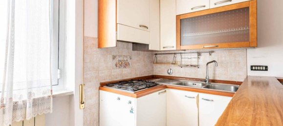 3 rooms Apartment in Rome, Italy No. 36688 21