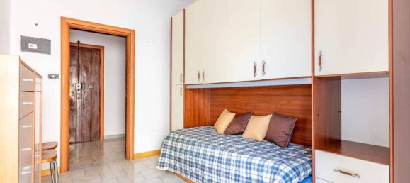 3 rooms Apartment in Rome, Italy No. 36688 34