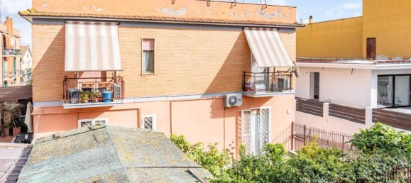 3 rooms Apartment in Rome, Italy No. 36688 7