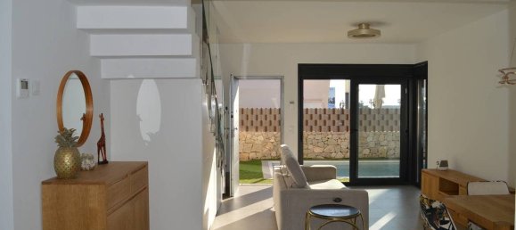 3 Schlafzimmer Doppelhaus in Alicante, Spain, Nr. 188327 10