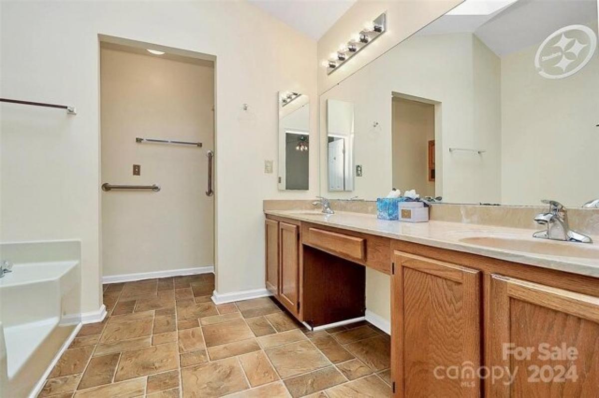 3 bedrooms House in Charlotte, USA No. 404828