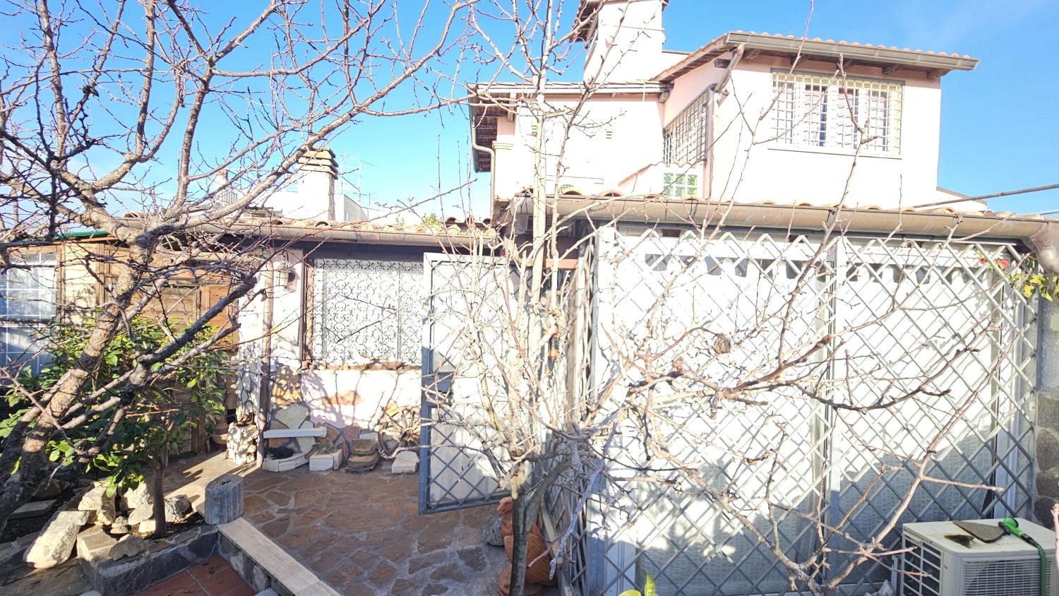 5 rooms Apartment in Ardea, Italy No. 46849
