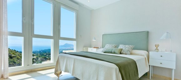 5 bedrooms Villa in Altea, Spain No. 10639 7