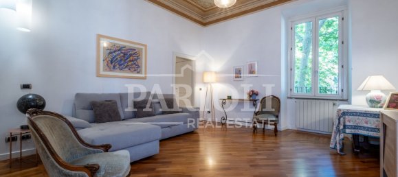 4 bedrooms Apartment in Rome, Italy No. 335218 24