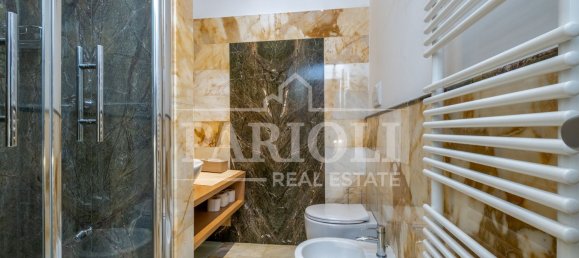 4 bedrooms Apartment in Rome, Italy No. 335218 8