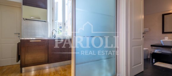 4 bedrooms Apartment in Rome, Italy No. 335218 14