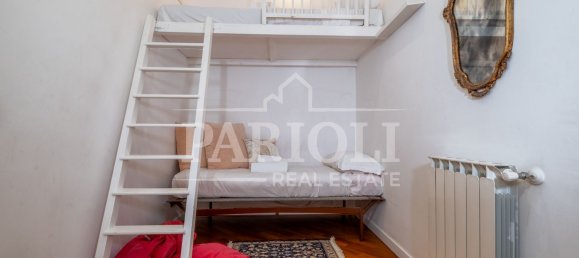 4 bedrooms Apartment in Rome, Italy No. 335218 3
