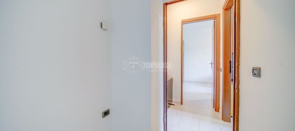 Квартира с 3 комнатами в Кассано Маньяго, Италия № 179600 18