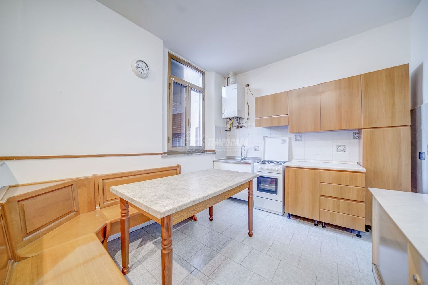 Квартира с 3 комнатами в Кассано Маньяго, Италия № 179600