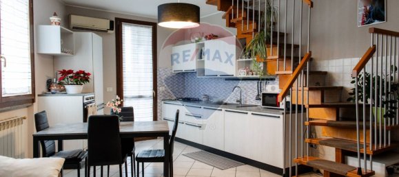 2 غرف نوم شقة في Agrate Brianza, Italy رقم 164447 3