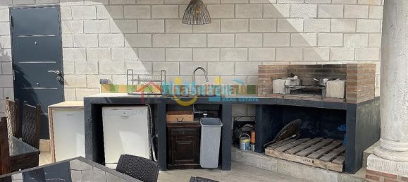 3 bedrooms Villa in Nerja, Spain No. 90178 10