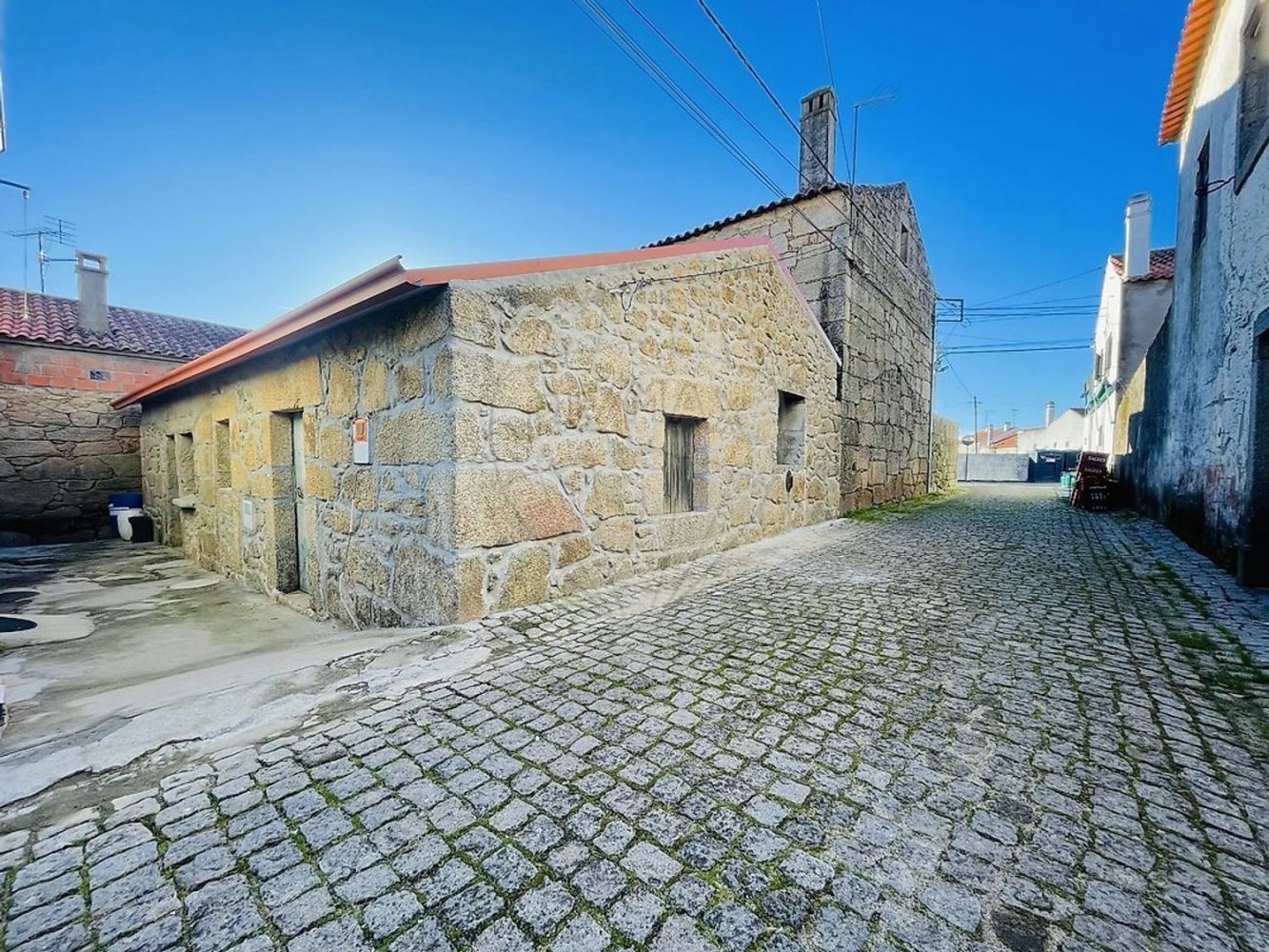 2 bedrooms House in Fundao, Portugal No. 43951