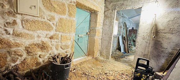 2 bedrooms House in Fundao, Portugal No. 43951 7