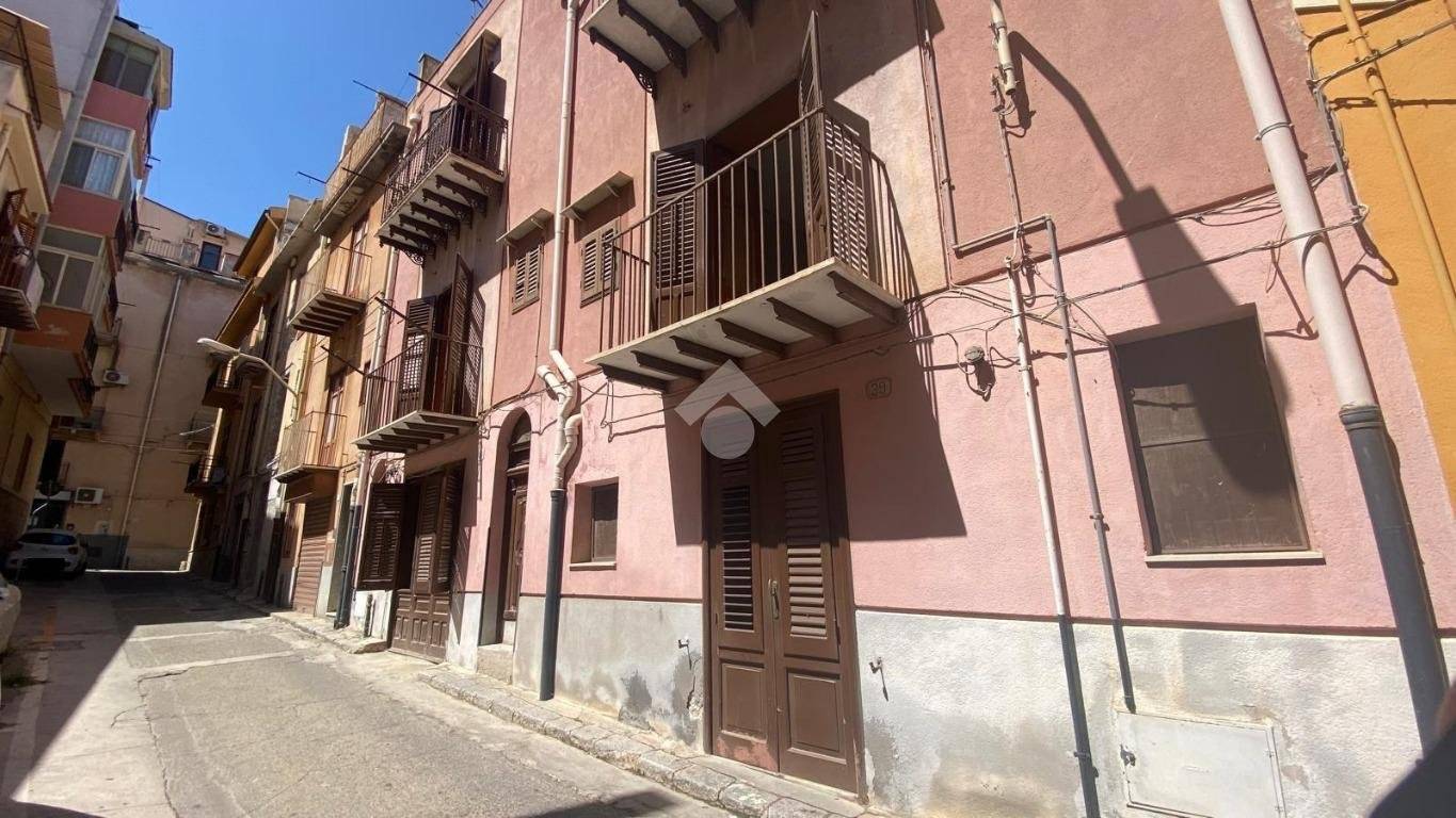 2 bedrooms House in Termini Imerese, Italy No. 77046