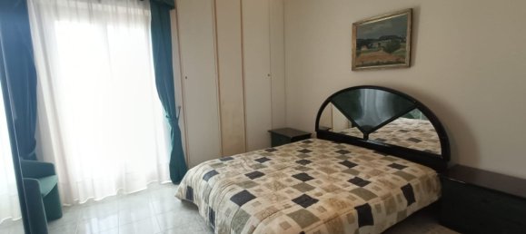 8 rooms House in Pettoranello del Molise, Italy No. 78703 27