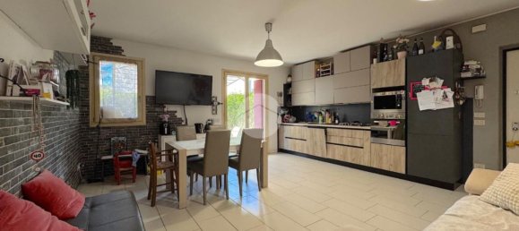 3 bedrooms Apartment in Castel d'Azzano, Italy No. 313084 12