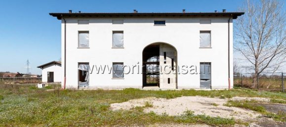 Casa de 4 dormitorios en Correggio, Italy No. 222625 2