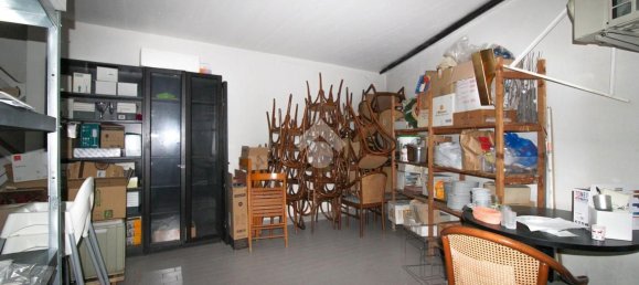 Коммерческая недвижимость 200м² в Бергамо, Италия № 338636 18