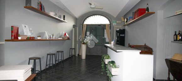 Коммерческая недвижимость 200м² в Бергамо, Италия № 338636 9