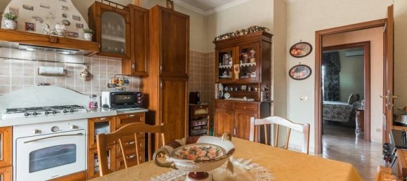 4-Zimmer Wohnung in Rome, Italy, Nr. 26761 12